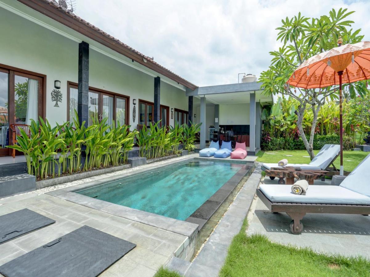 Oyo 90116 Carik Bali Guest House Canggu  Luaran gambar