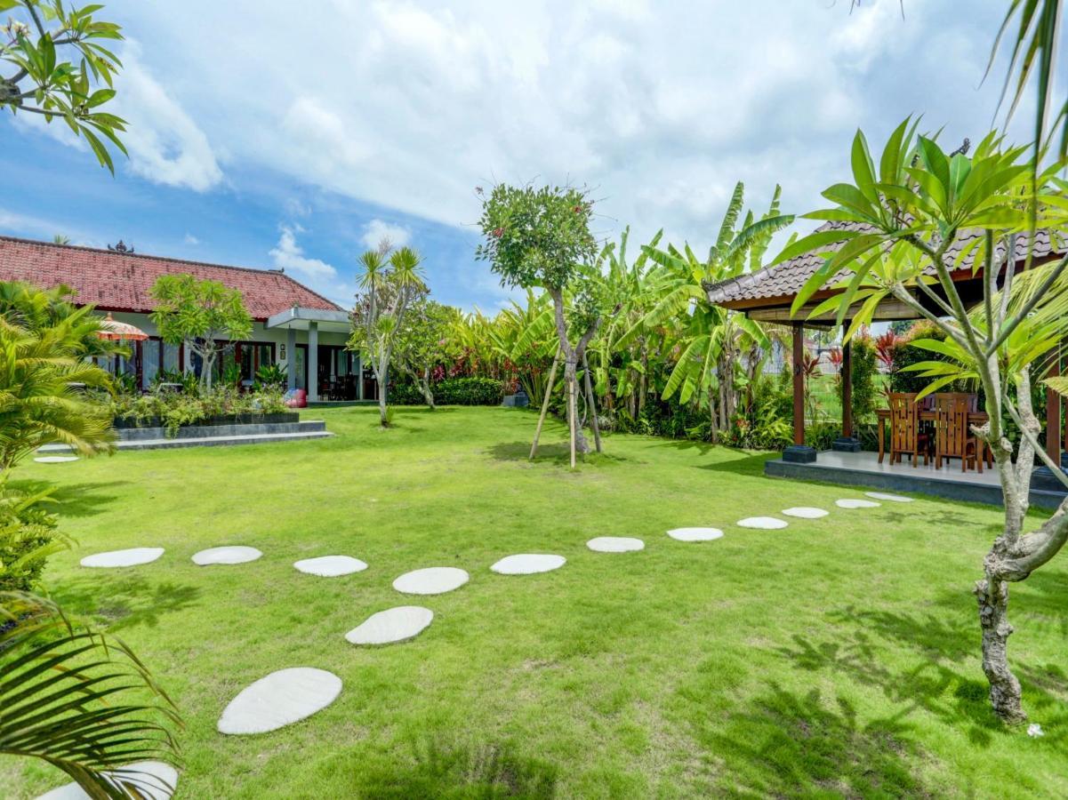 Oyo 90116 Carik Bali Guest House Canggu  Luaran gambar